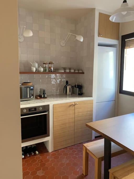 Apartment Halte Poetique Au Panier 2 Balcon & Clim